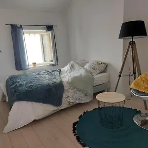 https://la-bruyere-mur-de-barrez.midi-pyreneeshotels.com